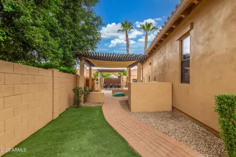 Exterior - 1022 W Calypso Ct, Gilbert, AZ 85233 photo 9 of 11