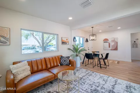 832 S Drew St, Mesa, AZ 85210 photo 6