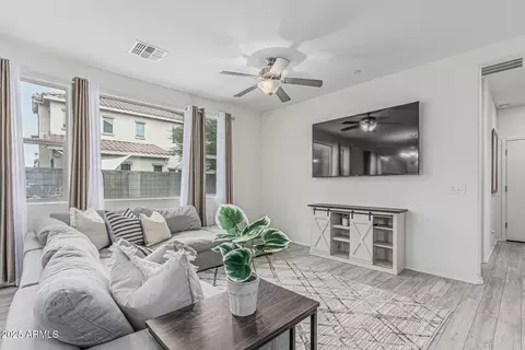 14870 W Encanto Blvd #1061, Goodyear, AZ 85395