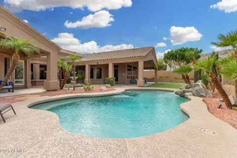 Exterior - 14841 S 6th Pl, Phoenix, AZ 85048 photo 8 of 11
