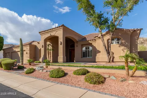 Exterior - 14841 S 6th Pl, Phoenix, AZ 85048 photo 4 of 11