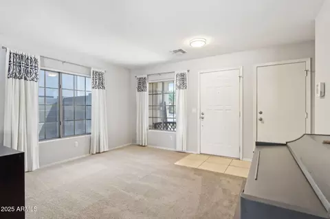2306 E Parkside Ln, Phoenix, AZ 85024 photo 8