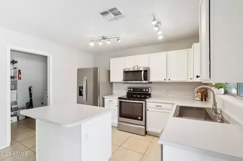 2306 E Parkside Ln, Phoenix, AZ 85024 photo 17