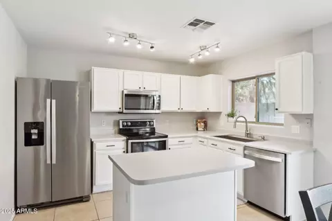 2306 E Parkside Ln, Phoenix, AZ 85024 photo 19