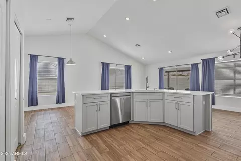 Kitchen - 4632 E Kachina Trl, Phoenix, AZ 85044 photo 2 of 3