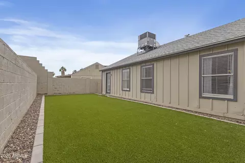 Exterior - 4632 E Kachina Trl, Phoenix, AZ 85044 photo 4 of 5