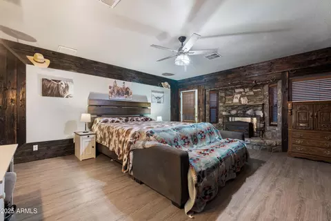 Bedroom - 1018 N Wickiup Rd, Apache Junction, AZ 85119 photo 1 of 3