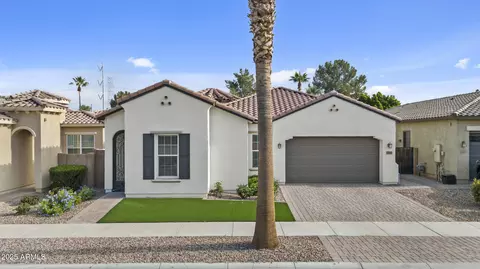 Exterior - 1508 E Lexington Ave, Gilbert, AZ 85234 photo 3 of 13