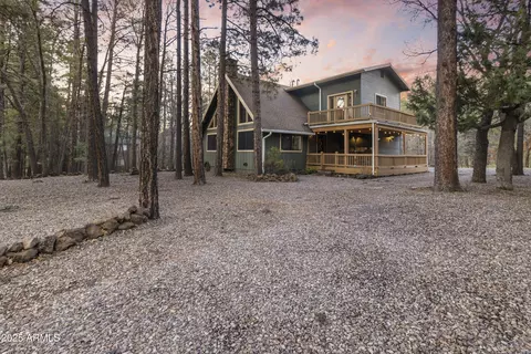 3965 Bucking Horse Trl, Pinetop, AZ 85935