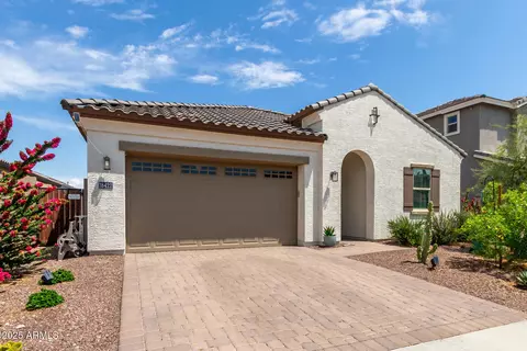 18422 W Clinton St, Surprise, AZ 85388