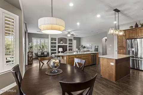 Dining - 31703 N 15th Dr, Phoenix, AZ 85085 photo 5 of 5