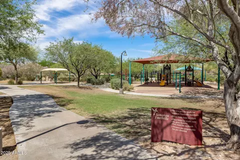 View/Area - 31703 N 15th Dr, Phoenix, AZ 85085 photo 2 of 9