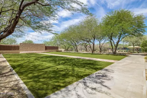 View/Area - 31703 N 15th Dr, Phoenix, AZ 85085 photo 3 of 9