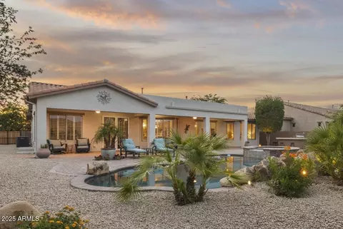 Exterior - 31703 N 15th Dr, Phoenix, AZ 85085 photo 5 of 7