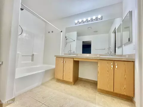 Bath - 723 S Weaver Dr, Apache Junction, AZ 85120 photo 4 of 6