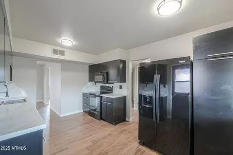 Kitchen - 2239 E Wier Ave, Phoenix, AZ 85040 photo 2 of 4