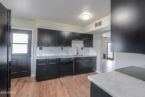 Kitchen - 2239 E Wier Ave, Phoenix, AZ 85040 photo 1 of 4