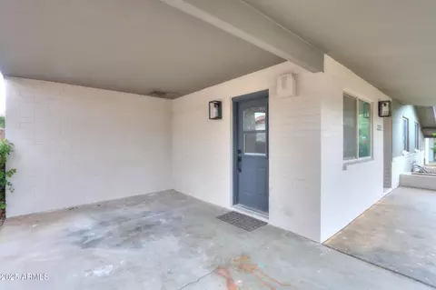 Exterior - 2239 E Wier Ave, Phoenix, AZ 85040 photo 4 of 7
