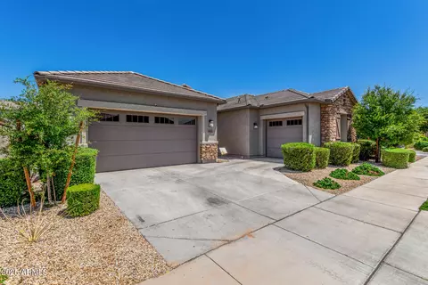 9922 E Thunderbolt Ave, Mesa, AZ 85212
