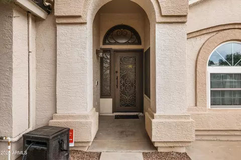 662 S Saddle St, Gilbert, AZ 85233 photo 4