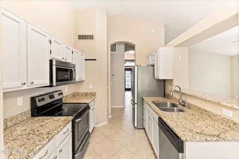 662 S Saddle St, Gilbert, AZ 85233 photo 12