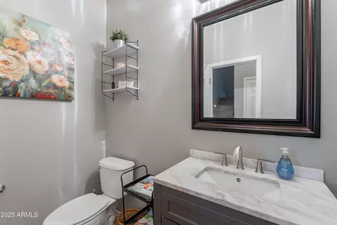 Bath - 2735 E Flower Ct, Gilbert, AZ 85298 photo 2 of 10