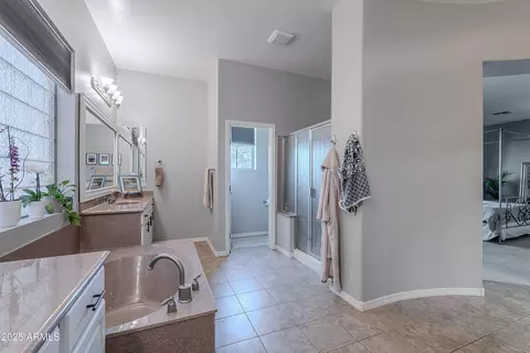 Bath - 2735 E Flower Ct, Gilbert, AZ 85298 photo 4 of 10