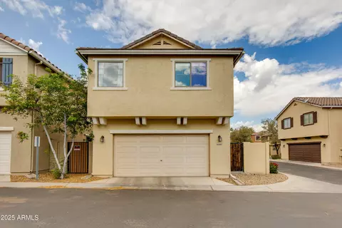 Exterior - 6907 S 8th Dr, Phoenix, AZ 85041 photo 6 of 6