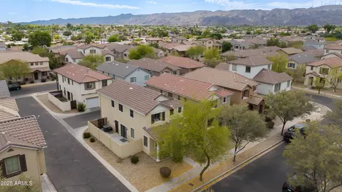 View/Area - 6907 S 8th Dr, Phoenix, AZ 85041 photo 3 of 4