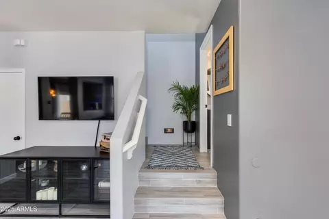 Entry Way - 6907 S 8th Dr, Phoenix, AZ 85041 photo 1 of 2