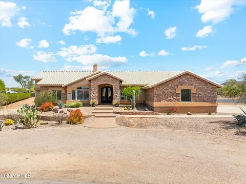616 E Lavitt Ln, Phoenix, AZ 85086 photo 3