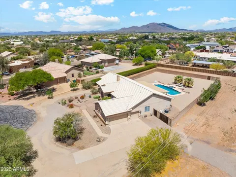616 E Lavitt Ln, Phoenix, AZ 85086 photo 43