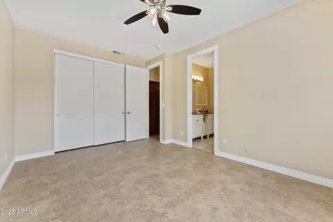 616 E Lavitt Ln, Phoenix, AZ 85086 photo 33