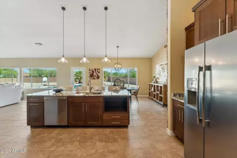616 E Lavitt Ln, Phoenix, AZ 85086 photo 14