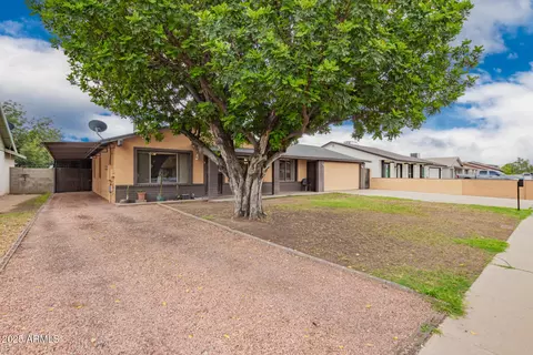 7755 W Cora Ln, Phoenix, AZ 85033
