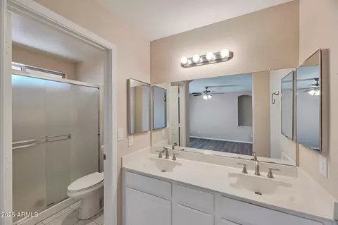 825 E Michigan Ave, Phoenix, AZ 85022 photo 14