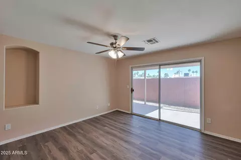 825 E Michigan Ave, Phoenix, AZ 85022 photo 13