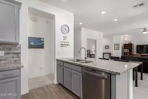 Kitchen - 2425 W Bronco Butte Trl #2011, Phoenix, AZ 85085 photo 2 of 2