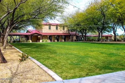 Exterior - 2425 W Bronco Butte Trl #2011, Phoenix, AZ 85085 photo 7 of 8
