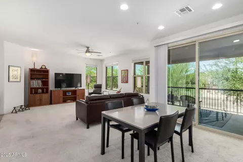 Dining - 2425 W Bronco Butte Trl #2011, Phoenix, AZ 85085 photo 2 of 2