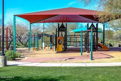 View/Area - 2425 W Bronco Butte Trl #2011, Phoenix, AZ 85085 photo 2 of 3