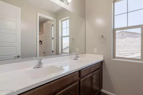 Bath - 98 N Bay Dr, Gilbert, AZ 85233 photo 6 of 6