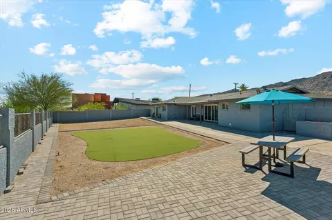Exterior - 428 E Kachina Trl, Phoenix, AZ 85042 photo 3 of 4