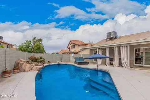 Exterior - 3701 E Morrow Dr, Phoenix, AZ 85050 photo 1 of 2