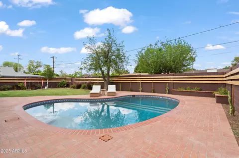 Exterior - 710 E Hayward Ave, Phoenix, AZ 85020 photo 6 of 10