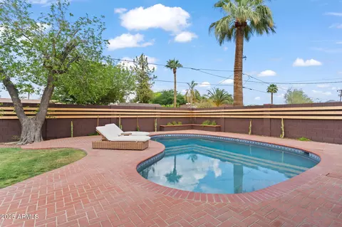 Exterior - 710 E Hayward Ave, Phoenix, AZ 85020 photo 9 of 10