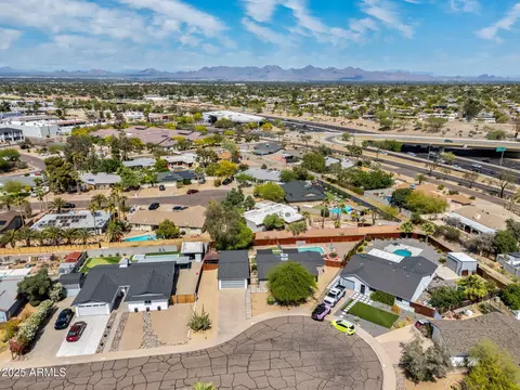 10007 N 30th Pl, Phoenix, AZ 85028 photo 3