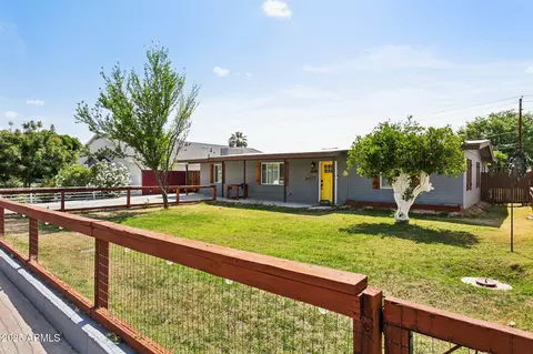 Exterior - 6814 N 14th St, Phoenix, AZ 85014 photo 1 of 4