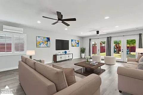 Living - 6814 N 14th St, Phoenix, AZ 85014 photo 5 of 7