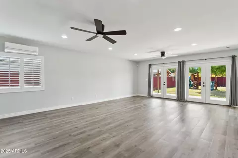 Living - 6814 N 14th St, Phoenix, AZ 85014 photo 4 of 7